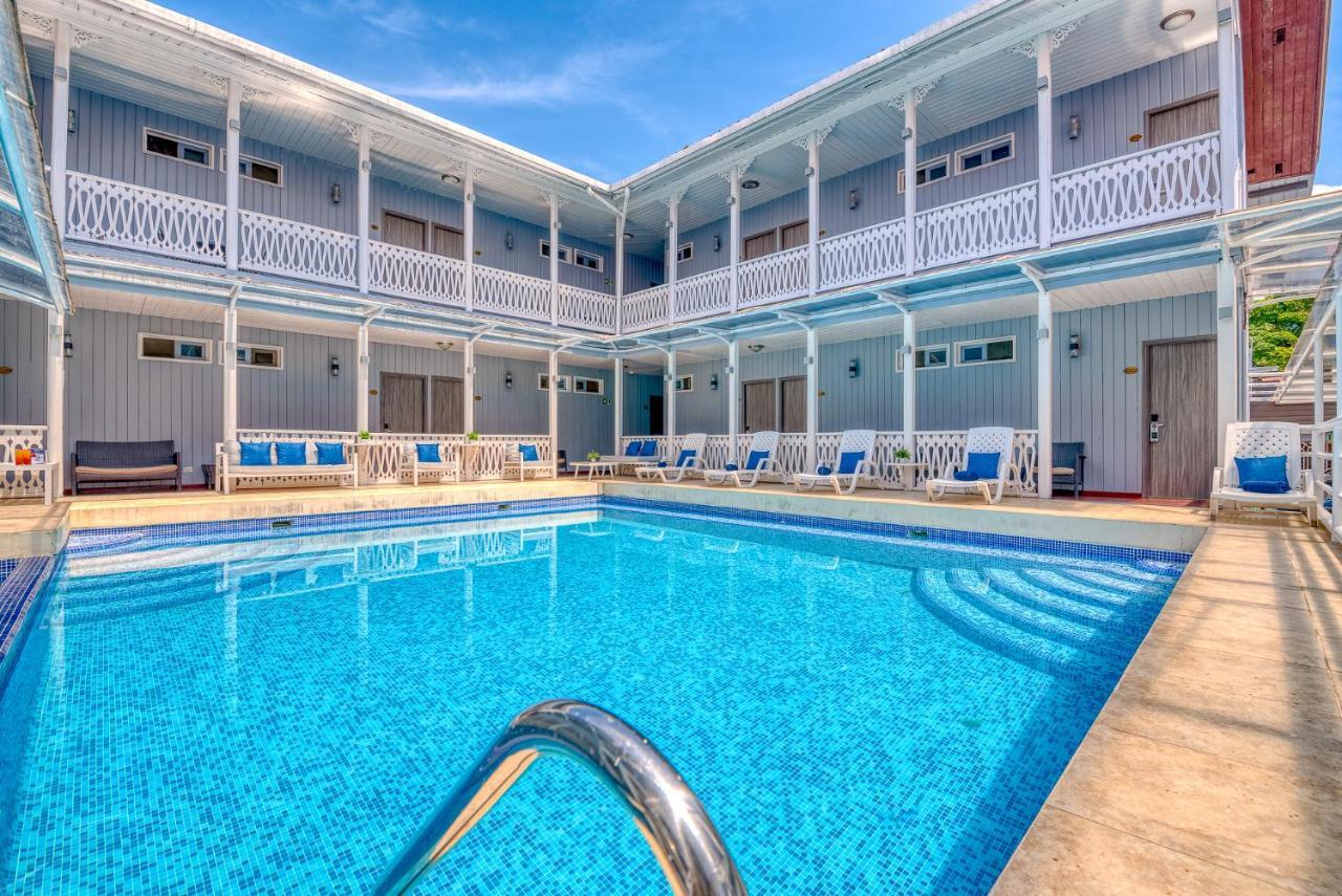 Swans Cay Hotel Бокас-дель-Торо Экстерьер фото